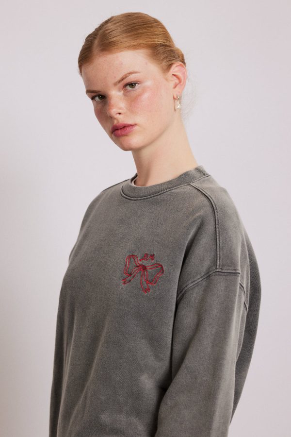 bow logo crew neck sweat - Image 4